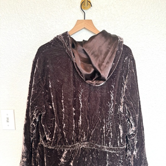 J. Jill Women's XL Burgundy Silk Blend Button Down Jacket Velour Crushed Velvet - Picture 10 of 11